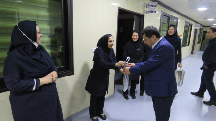 تقدیر از رابطین بهداشت دست