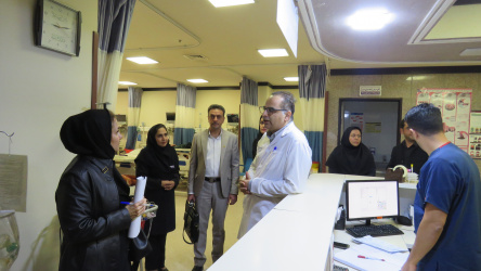 بازدید ارزیاب وزارت بهداشت از بخش‌های آموزشی و درمانی بیمارستان بهار