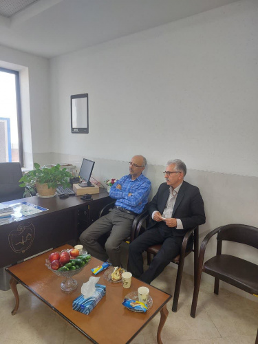 برگزاری جلسه مشترک اعضای کارگروه مدیریت زخم با مسئول پلی کلینیک امام حسین (ع) و متخصصین بالینی در رابطه با راه اندازی کلینیک مرکز نوآوری زخم و مهندسی بافت
