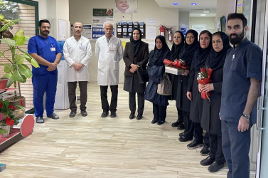 بازدید معاون درمان دانشگاه از بخش شیمی درمانی بیمارستان امام حسین(ع)