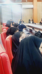 برگزاری جلسه هماهنگی و آموزشی در خصوص برنامه های آموزش و ارتقای سلامت جهت کارشناسان ناظر شهری و روستایی و مربیان داوطلبان سلامت