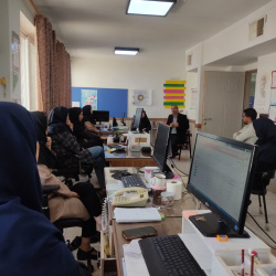 جلسه آموزشی وهم اندیشی پیشگیری از خودکشی باحضور مراقبین سلامت مرکز خدمات جامع سلامت مهدی آباد توسط گروه سلامت روان معاونت بهداشتی برگزار گردید