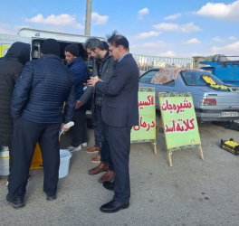 بازدید دکتر رودباری معاون بهداشتی دانشگاه از وضعیت بهداشت جمعه‌بازار بسطام