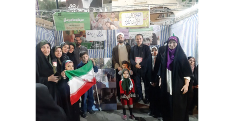 حضور حجت الاسلام والمسلمین باغشنی مسئول دفترنهادرهبری ،دکتررودباری معاون بهداشتی و ناجیه سعدی معاون اجرایی در موکب ایران 1480