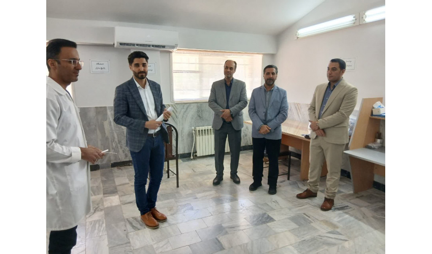 بازدید دانشجویان مهندسی بافت و اعضای هیات علمی از پردیس فناوری سلامت