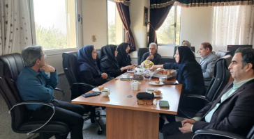 نشست هم اندیشی وبرنامه ریزی دکترابراهیمی معاون تحقیقات وفناوری دانشگاه ومدیران معاونت درخصوص برنامه راهبردی ۱۴۰۴