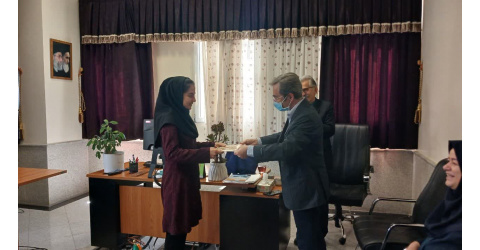 تقدیر و تشکر از همکار معاونت تحقیقات و فناوری
