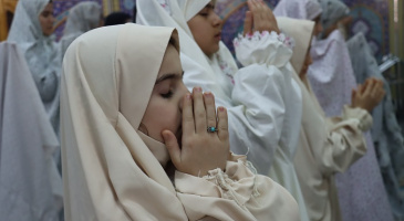 گزارش تصویری/ برگزاری آیین معنوی اعتکاف در دانشگاه علوم پزشکی شاهرود