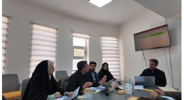 نشست اعضای ستاد مرکزی و ستاد اجرایی سی‌امین جشنواره قرآن و عترت با حضور دکتر جواد باقری رئیس مرکز قرآن و عترت وزارت بهداشت ، دکتر محبوبه خواجه معاون فرهنگی و دانشجویی ،دکتر کاظم رحیمی معاون توسعه مدیریت و منابع دانشگاه  و دیگر مسئولان کمیته‌ها در سالن جلس