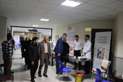 برپایی میزهای خدمت دانشگاهیان علوم پزشکی در نماز جمعه شاهرود