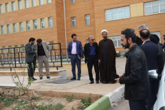 کاشت نهال به یادرهبرشهیدوشهدای جنگ رمضان