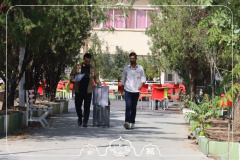 ورود شرکت‌کنندگان به کوی گلستان