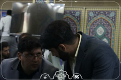 برگزاری نماز جماعت در مسجد بقیه‌الله