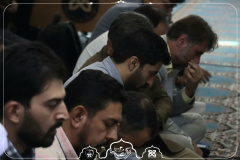 برگزاری نماز جماعت در مسجد بقیه‌الله