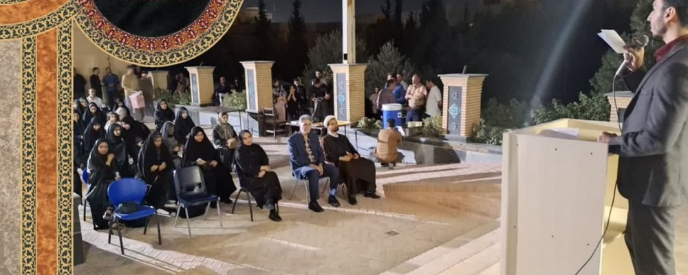 بدرقه زائران قمر بنی‌هاشم زیر نور ماه
