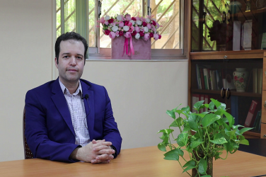 فیلم/ بزرگترین سعادت برای معلم این است که شاگردانش استادش شوند