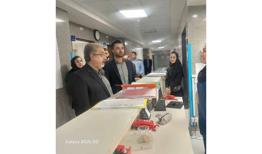 بازدید معاون درمان از پایگاه‌های اورژانس ۱۱۵ بین جاده ای و بیمارستان امام رضا (ع) میامی