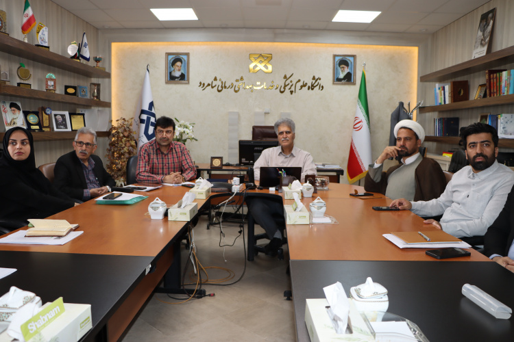 اولین جلسه شورای دانشگاه در دفتر ریاست برگزار شد.