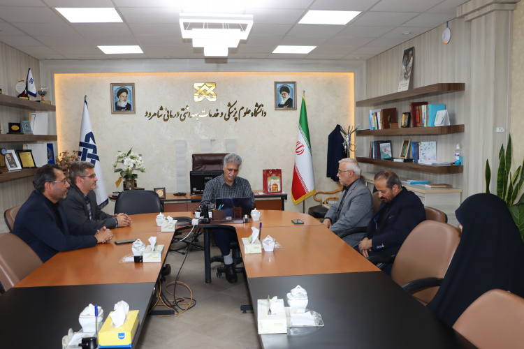 خادمیاران رضوی مهمان دانشگاه علوم پزشکی شاهرود/ تأکید بر مشارکت اجتماعی، جوانی جمعیت، فرهنگ ایثار و ضرورت سازماندهی در بحرانها