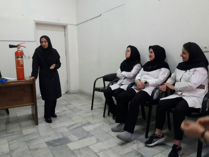 برگزاری مانور آمادگی آزمایشگاه‌های معاونت بهداشتی دانشگاه در برابر حوادث احتمالی