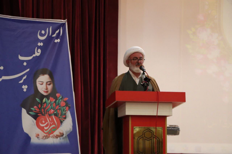 تأکید امام‌جمعه شاهرود بر جایگاه ارزشمند پرستاران در جامعه