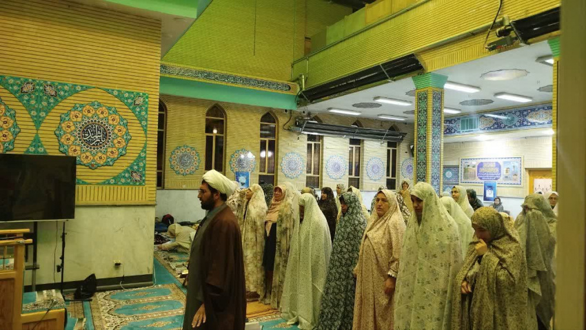 حضور بانوان معتکف دانشگاه