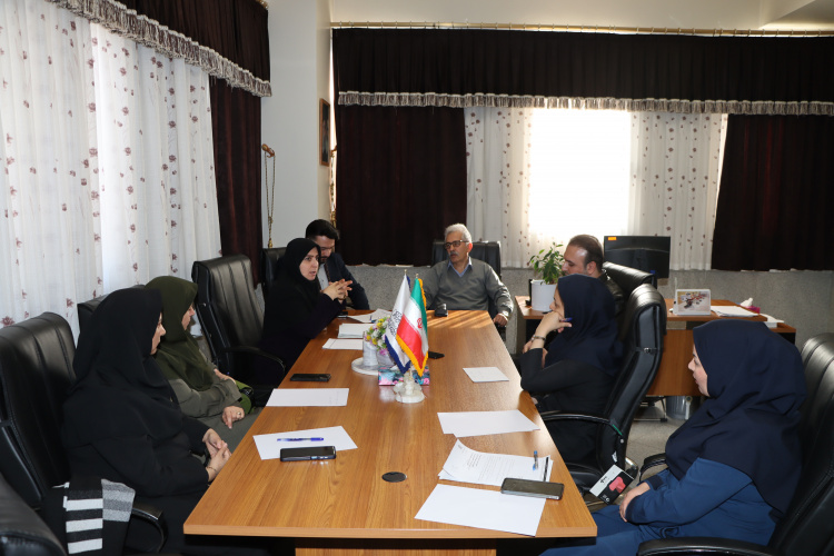 اولین نشست ترجمان دانش با مشارکت معاونت تحقیقات و فناوری و روابط عمومی دانشگاه برگزار شد.